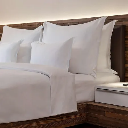 Radisson Collection Hotel, Old Mill Hotel Bělehrad