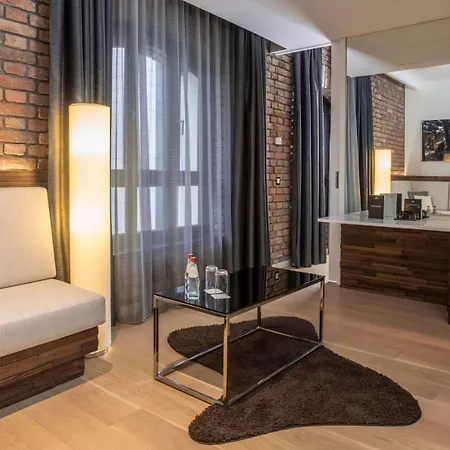 Ξενοδοχείο Radisson Collection Hotel, Old Mill 4*