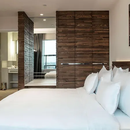 Radisson Collection Hotel, Old Mill Hotel