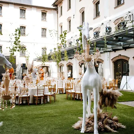 Radisson Collection Hotel, Old Mill