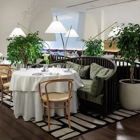 Radisson Collection Hotel, Old Mill Hotel