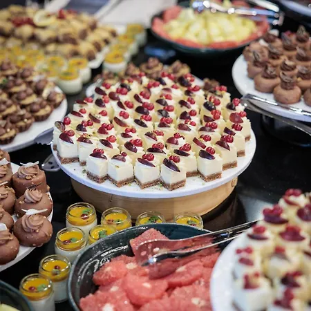 Radisson Collection Hotel, Old Mill Hotel 4*