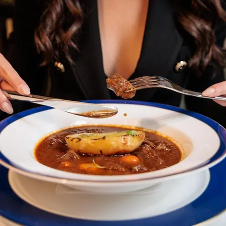 Radisson Collection Hotel, Old Mill 4*