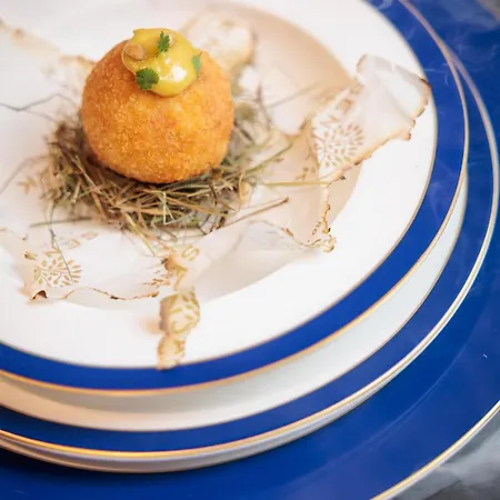 Radisson Collection Hotel, Old Mill