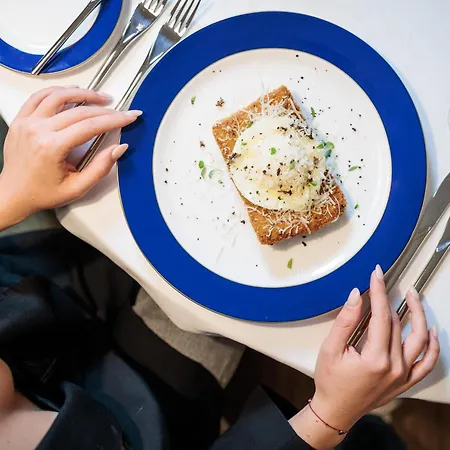 Radisson Collection Hotel, Old Mill Ξενοδοχείο