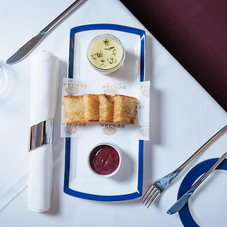 Hotel Radisson Collection Hotel, Old Mill