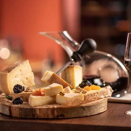 Radisson Collection Hotel, Old Mill 4* Βελιγράδι