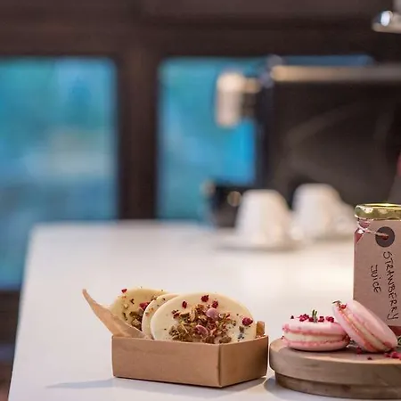 Radisson Collection Hotel, Old Mill 4*