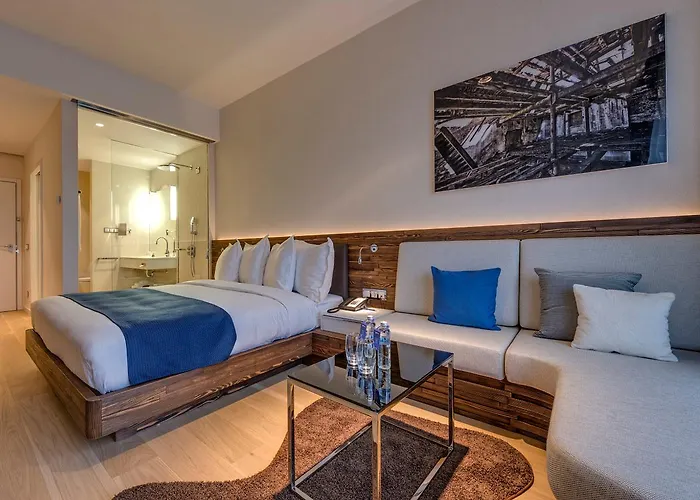 Radisson Collection Hotel, Old Mill Hotel 4*