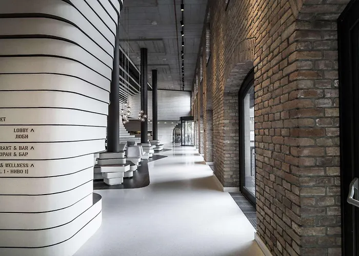 Radisson Collection Hotel, Old Mill 4*