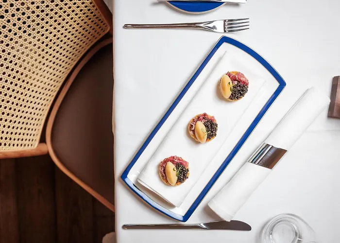 Radisson Collection Hotel, Old Mill 4*